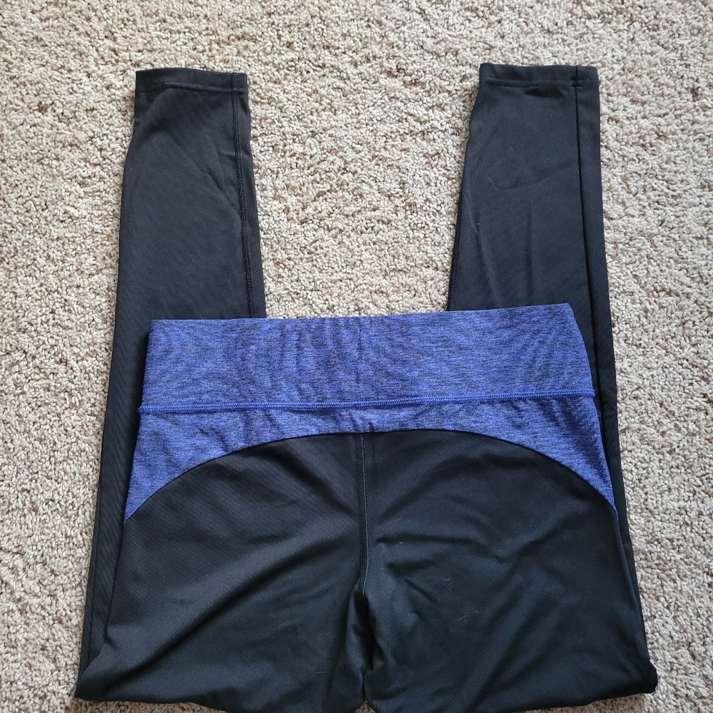VS PINK yoga leggings medium - Picture 2 of 5